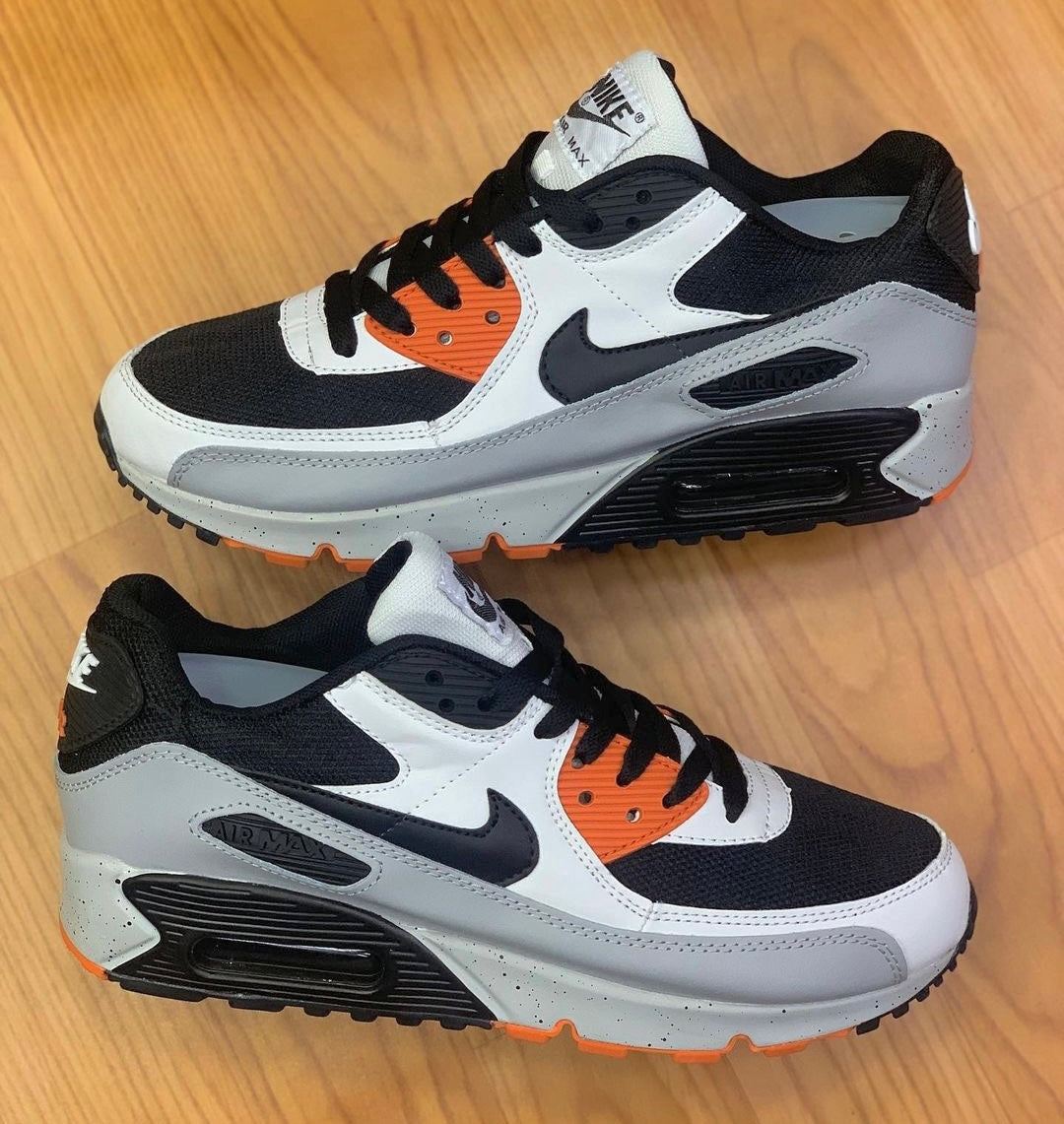 Tênis Air Max 90 'White Turf Orange'