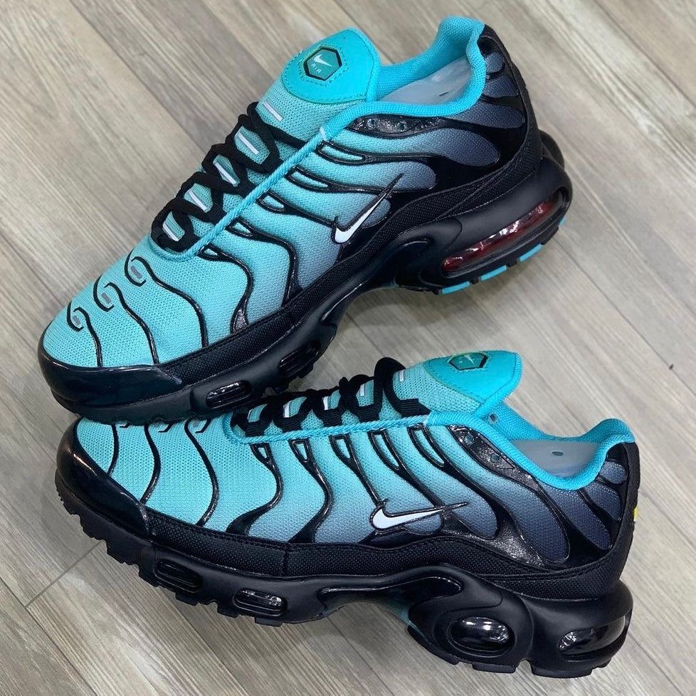 Tênis Air Max Plus 'Light Retro Blue'