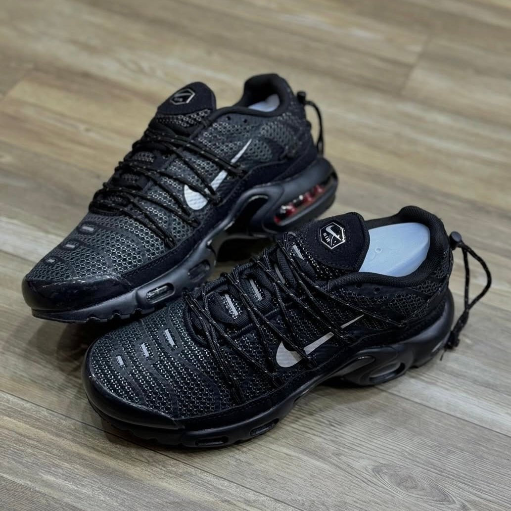 Tênis Air Max Plus Utility 'Black'