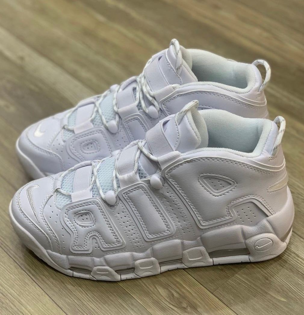 Tênis Air More Uptempo 'Triple White'