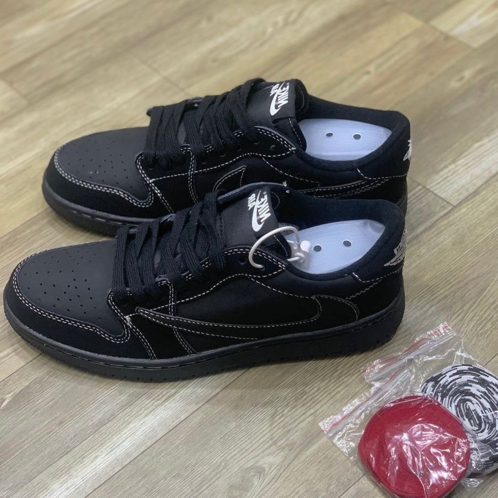 Tênis Air Jordan 1 Low Travis Scott 'Black Phantom'