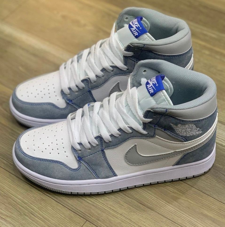 Tênis Jordan 1 Retrô High 'Hyper Royal Smoke Grey'