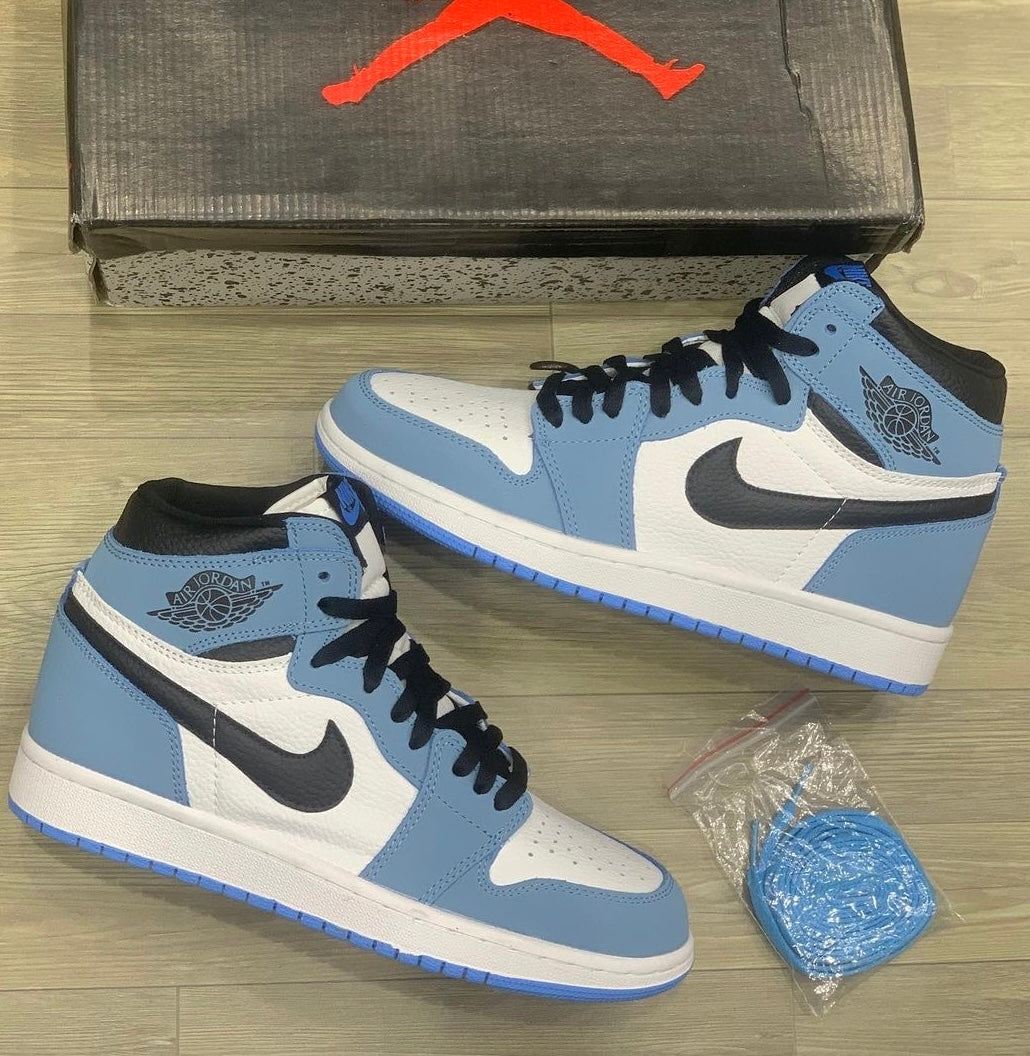 Tênis Jordan 1 Retrô High OG 'University Blue'