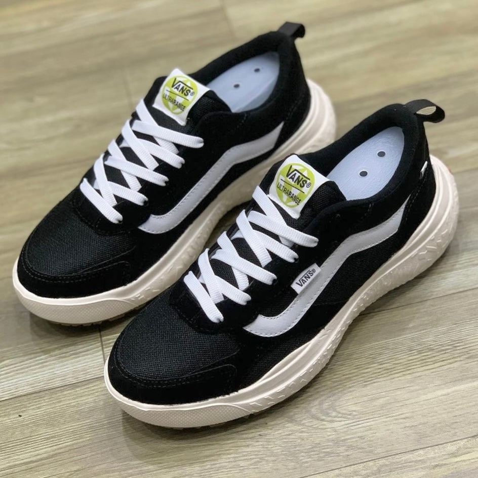 Tênis Ultrarange Neo VR3 'Black White'