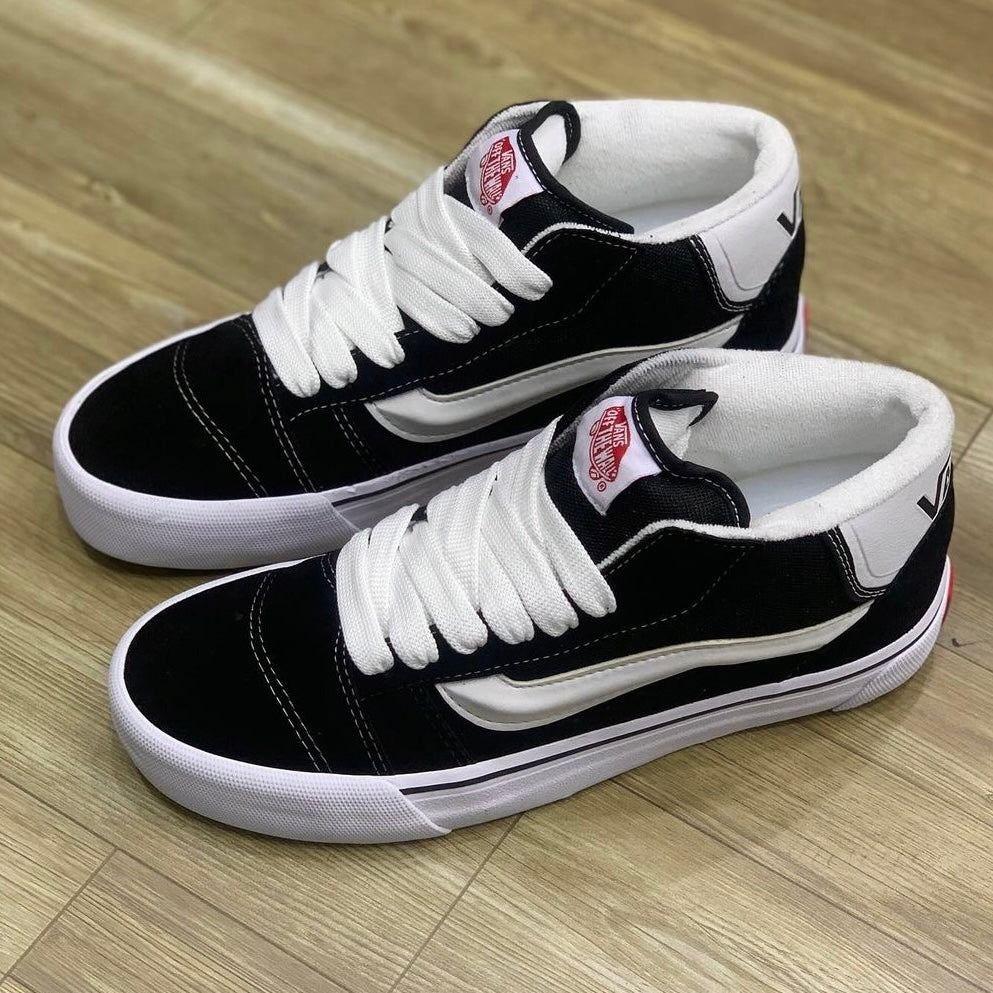 Tênis Vans Knu Skool Mid ‘Black White’