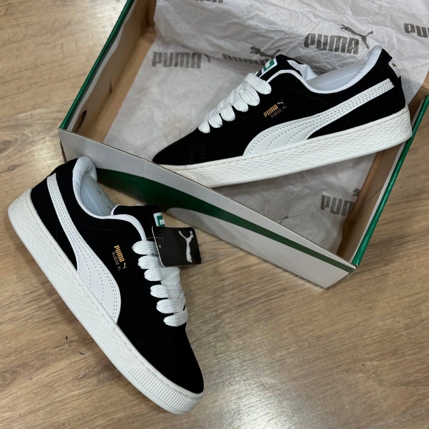 Tênis Puma Suede XL "Black White"