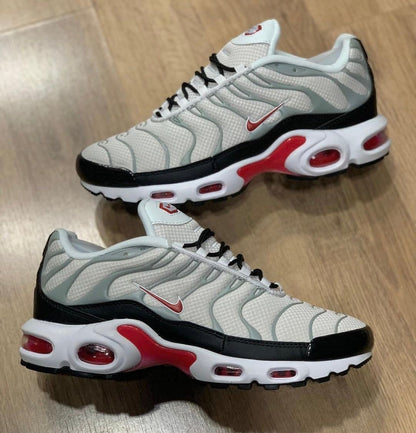 Tênis Air Max Plus 'Photon Dust Particle Grey'