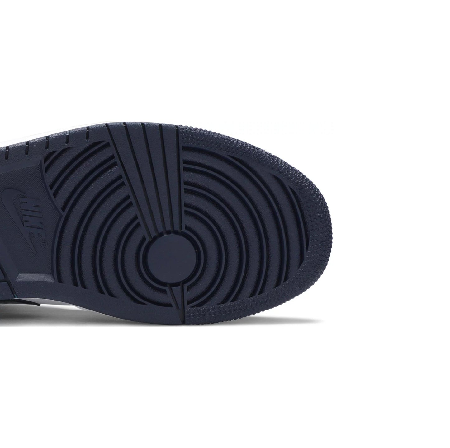 Tênis Jordan 1 Mid 'Obsidian Sanded Purple'