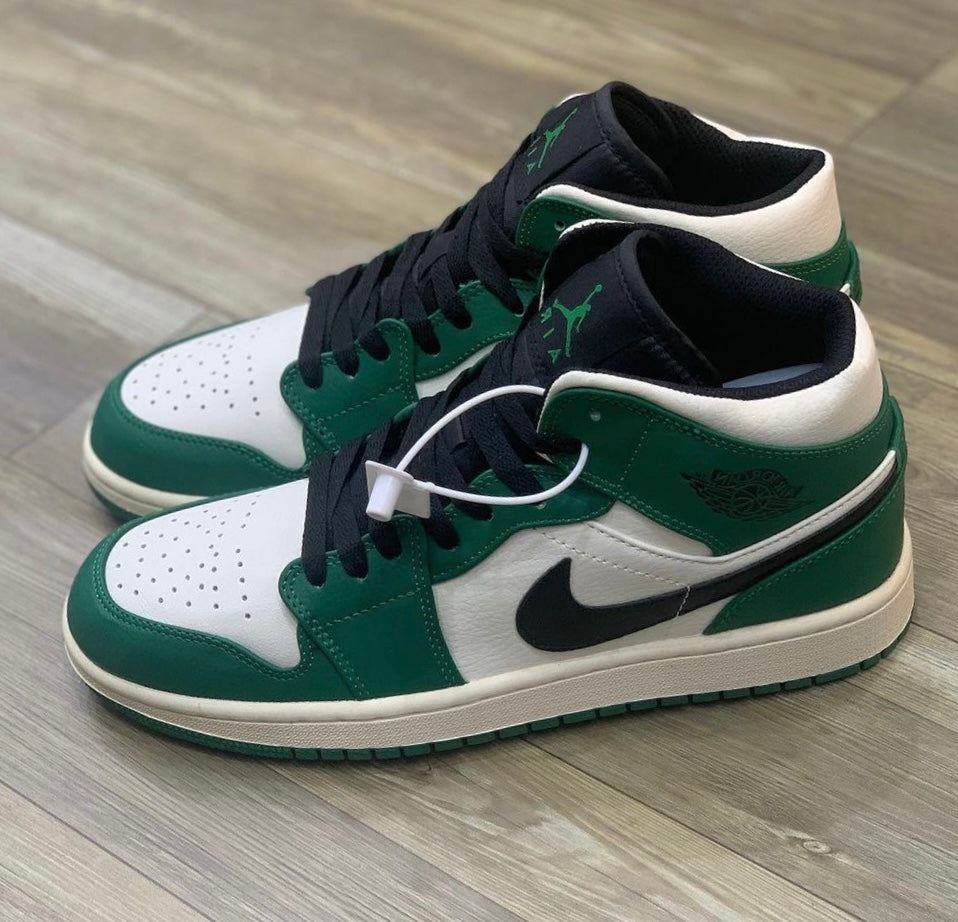 Tênis Jordan 1 Mid 'Pine Green'