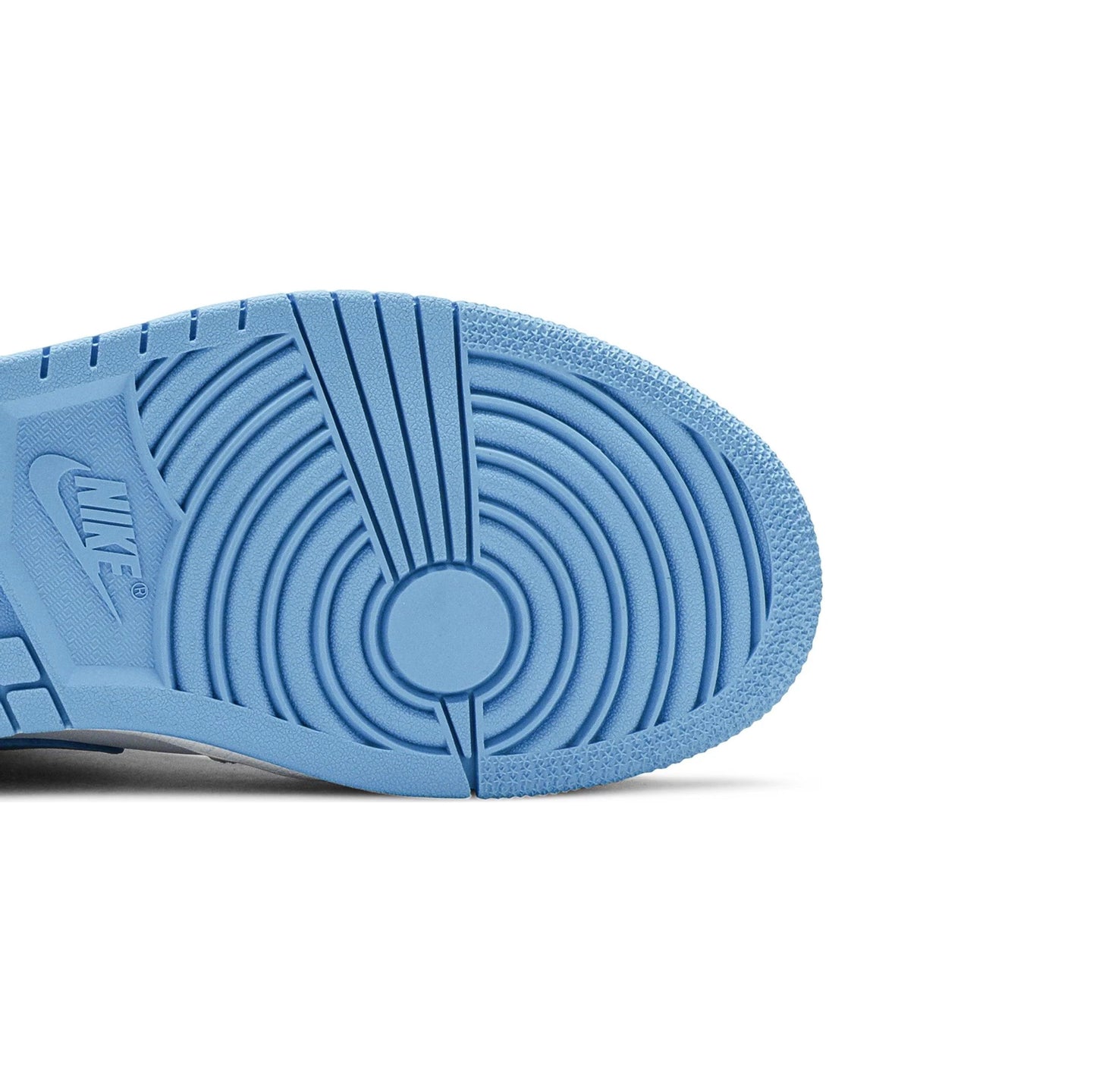 Tênis Jordan 1 Mid 'UNC'