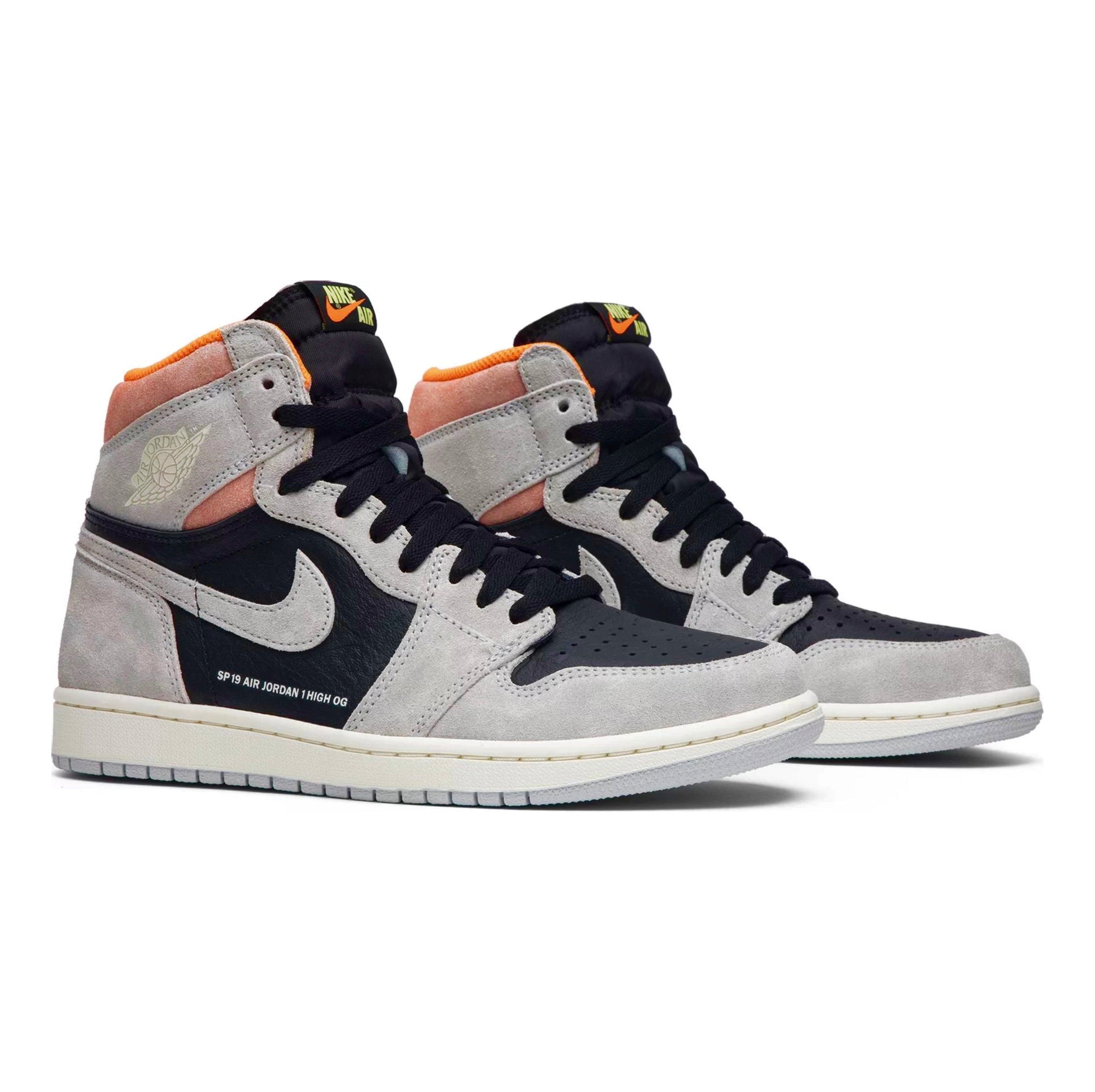 Tênis Nike Air Jordan 1 Retrô High